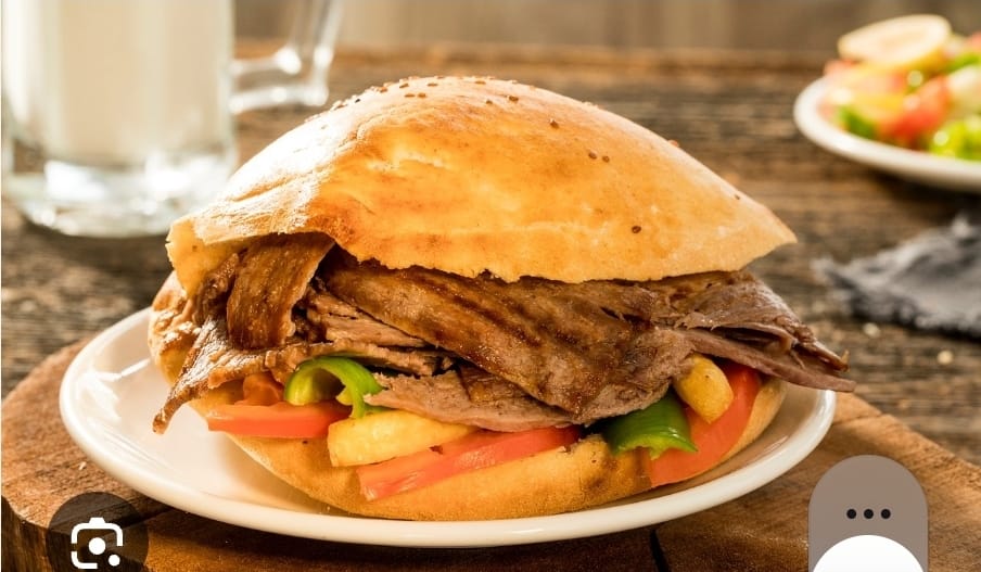 Tombik, Ekmek  Et Döner ( 1 Porsiyon 80 gr )